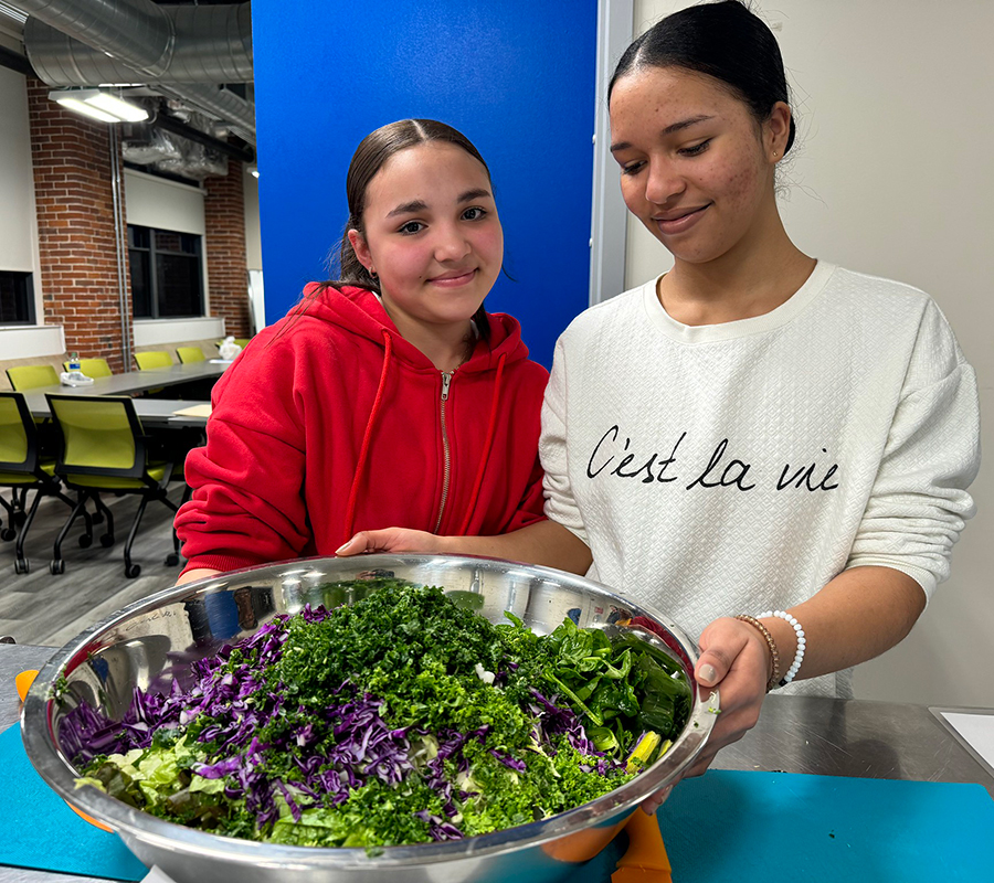 gwl cooking class students make colorful salad