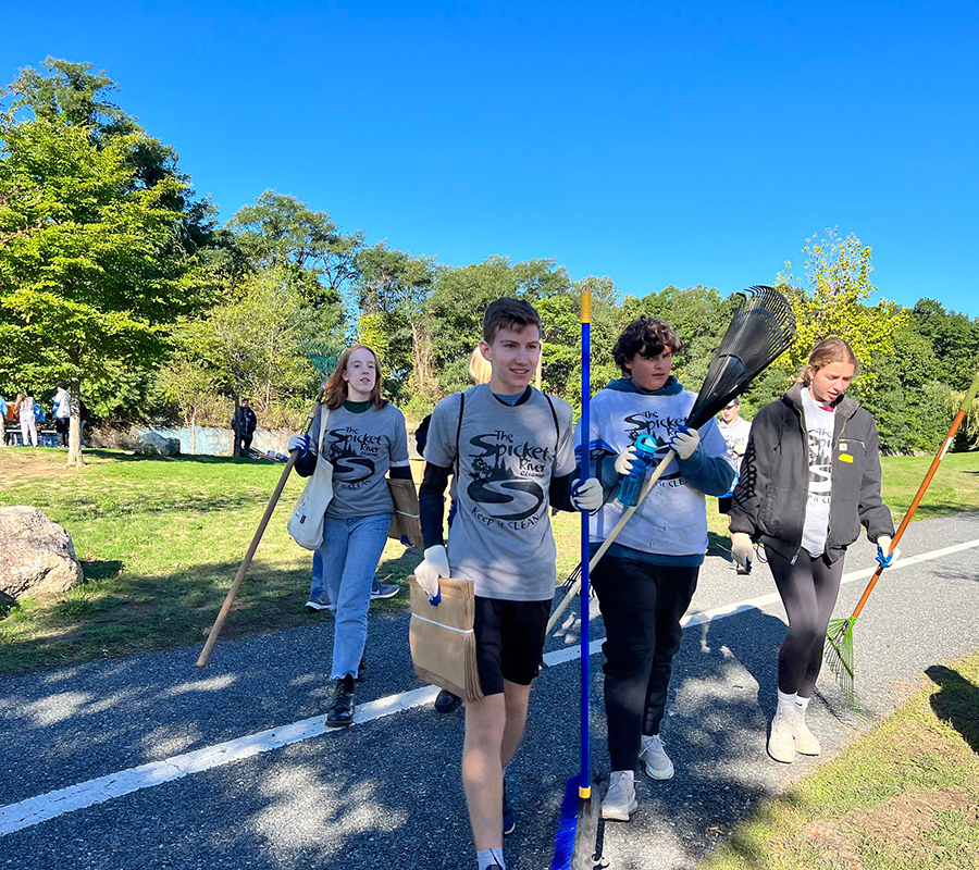 spicket river cleanup volunteers